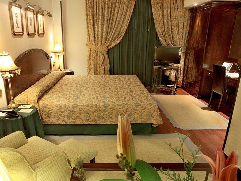 Sercotel Gran Hotel Conde Duque Madrid Oda fotoğraf